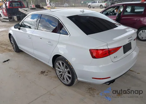 2015 Audi A3 1.8T Premium z USA, uszkodzony, nr VIN WAUCCGFF5F1039868